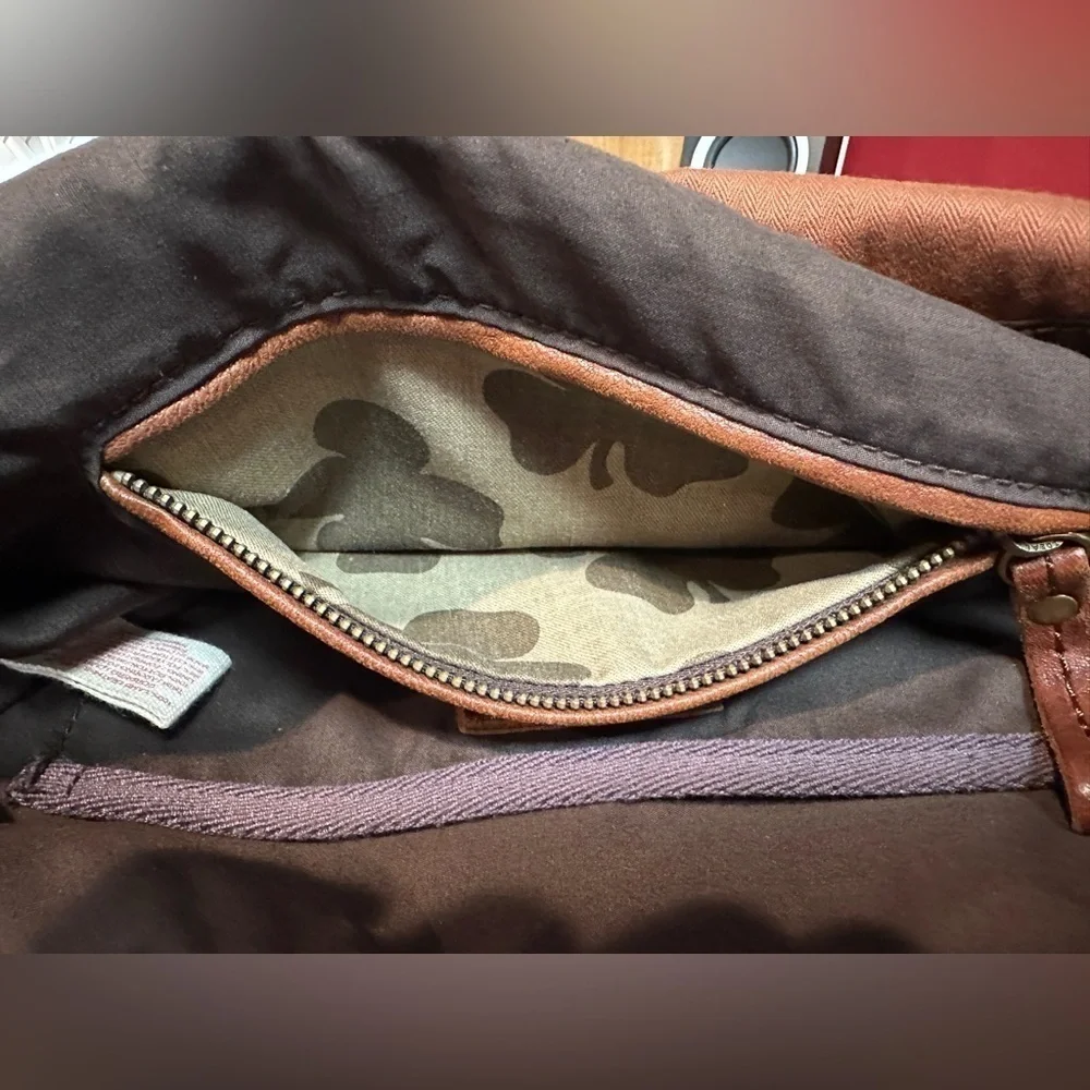 Lucky Brand Brown Italian Leather Shoulder Bag Double Handle Fold Over Closure - Picture 8 of 16